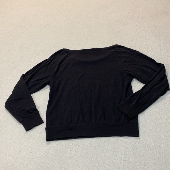 🌼 Victoria’s Secret PINK long sleeve - Picture 12 of 12